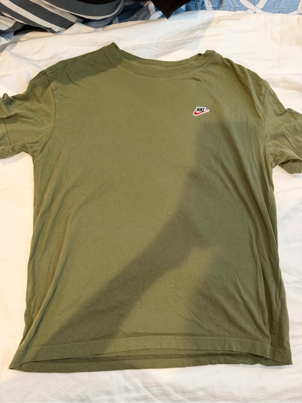 Nike Olive Green Crew Neck T-Shirt with Small Chest Logo